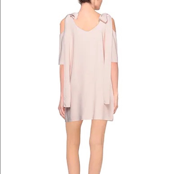 flattering dress by Stella McCartney - Picture 2 of 4